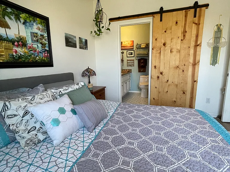 555 Maine Ave #310 — Photo 16