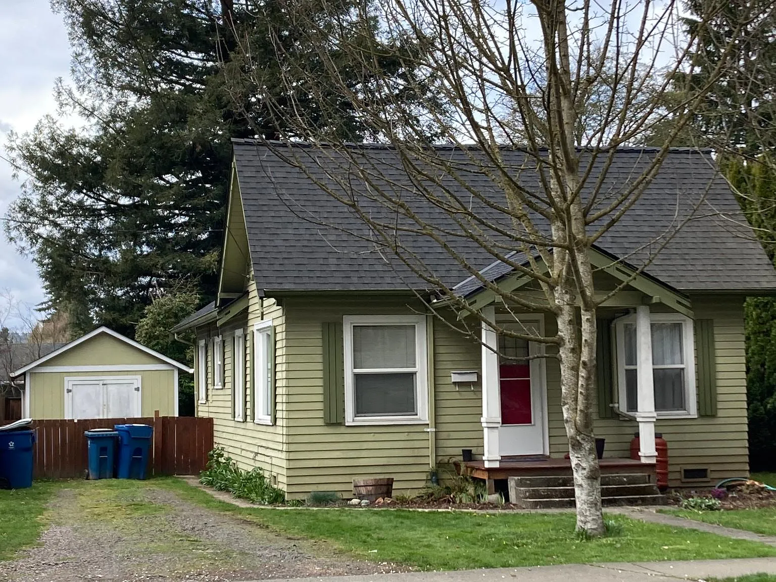 122 N Kelsey St — Photo 2