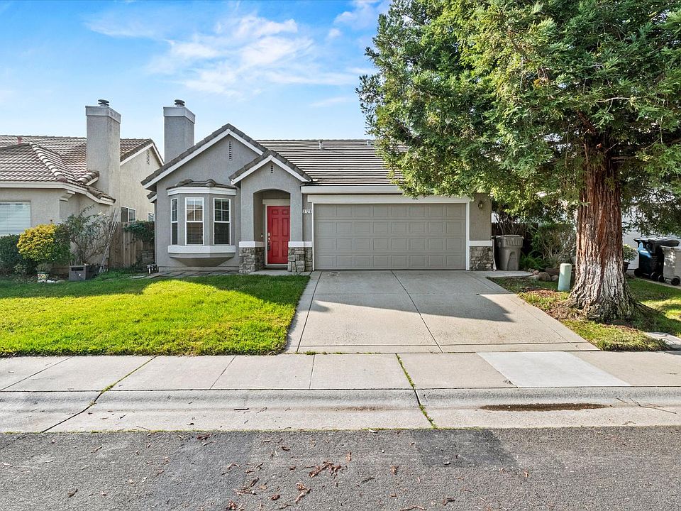 1st image of 3729 Saintsbury Dr