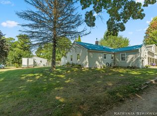 14758 152nd Ave, Grand Haven, MI 49417