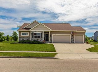 6650 Wolf Hollow Rd, Windsor, WI 53598