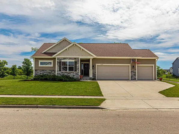 6650 Wolf Hollow Road, Windsor, WI 53598