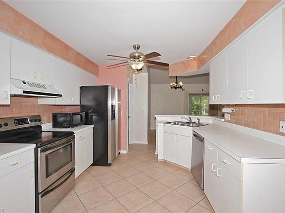 3rd image of 15125 Cloverdale Dr