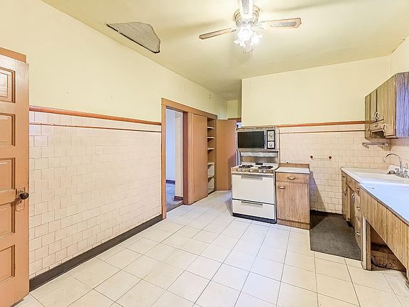5th image of 3026 S Kostner Ave