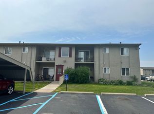 9979 Allen Pointe Dr, Allen Park, MI 48101