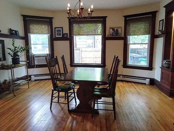 2nd image of 3213 Minnehaha Ave APT 1