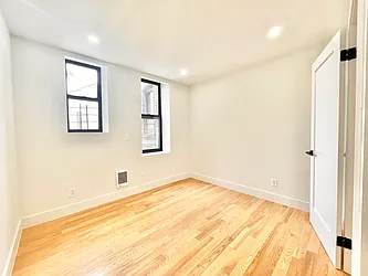 Rented by Century 21 Premier 