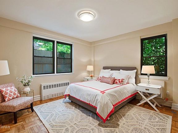 3rd image of 50 King St APT 1B