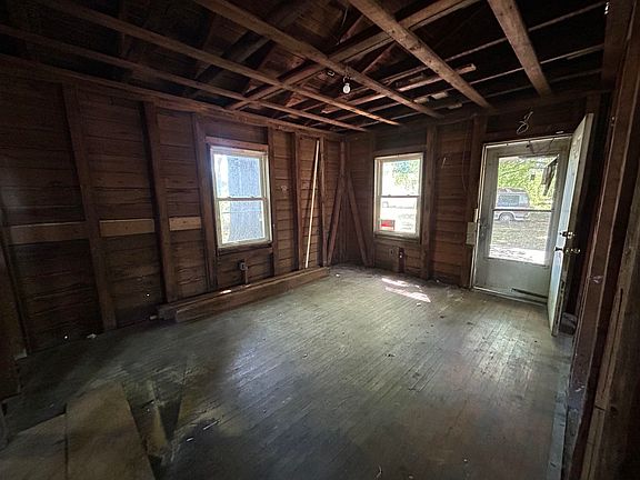 4th image of 104 Gertrude St