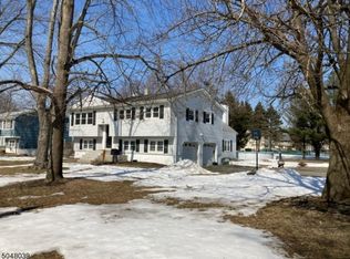 45 3rd St, Kenvil, NJ 07847