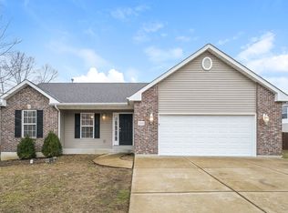 2032 Belmont Dr, Festus, MO 63028
