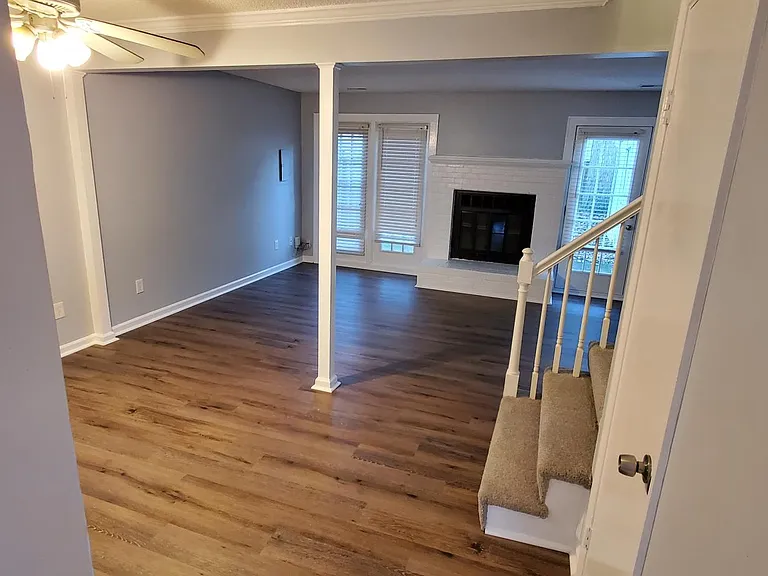 4765 Greenlaw Dr — Photo 1