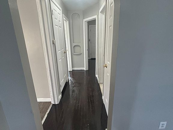 3rd image of 18107 Saint Marys St