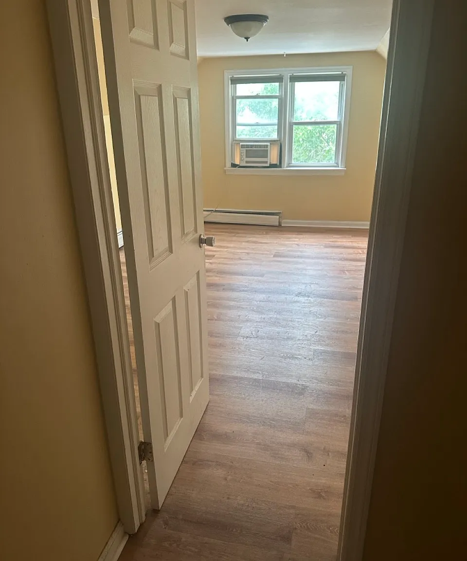 Studio, 500 sqft, $1,500 — Photo 4