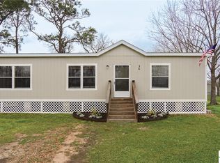 36 1st St W, Telferner, TX 77988