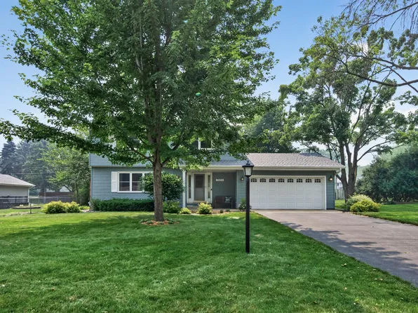2809 W 101st St, Bloomington, MN 55431