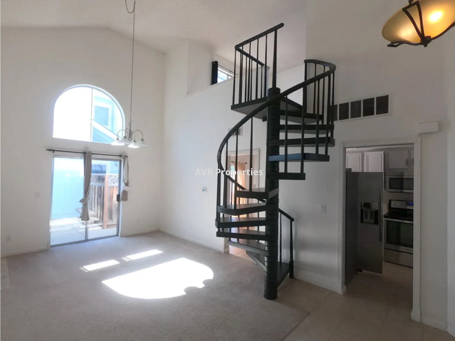 Beautiful Pleasanton home in great neighborhood — Photo 4