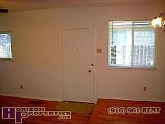 3rd image of 1438 Topaz Way