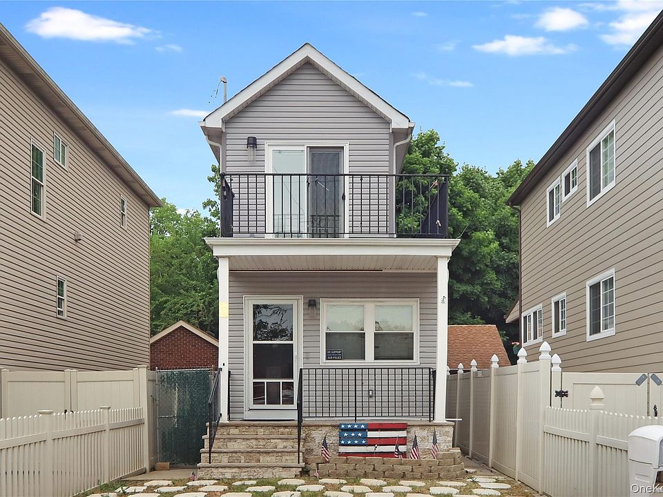 1st image of 129 Bionia Avenue