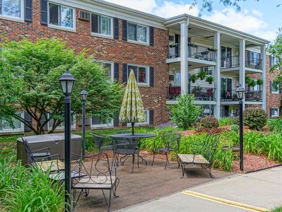 806 W Michigan Ave APT 106W, Jackson, MI, 49202