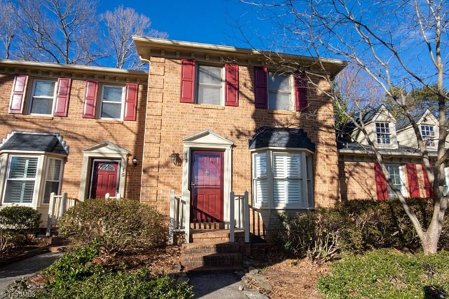 1st image of 11 Milpond Ln
