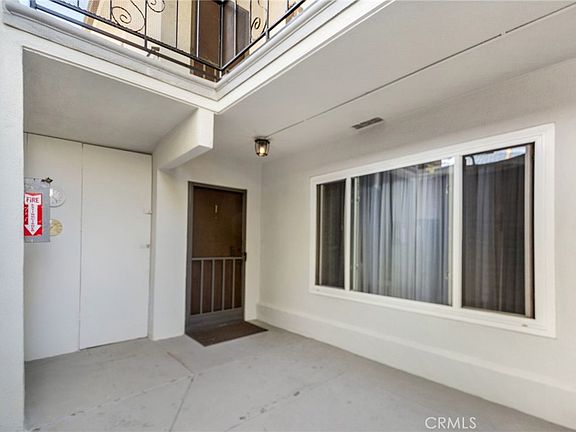 3rd image of 12571 Kensington Ln
