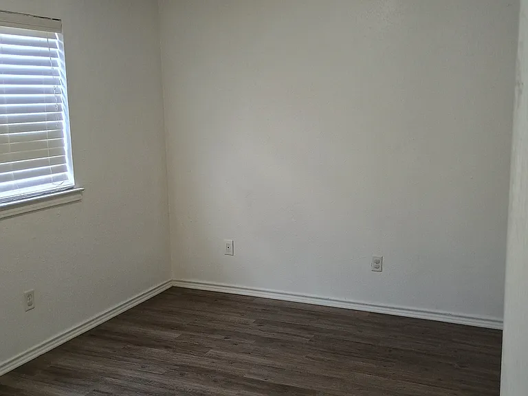 1606 Bitter Creek Dr — Photo 7