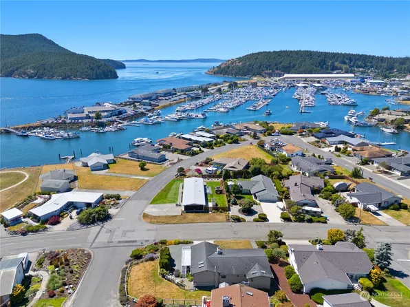 5118 Doon Way, Anacortes, WA 98221