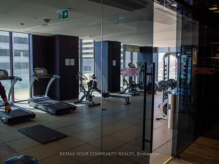 8 Eglinton Ave E #3709 — Photo 6