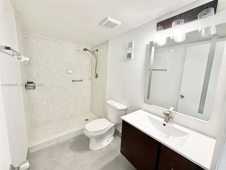 9273 Collins Ave #811 — Photo 10