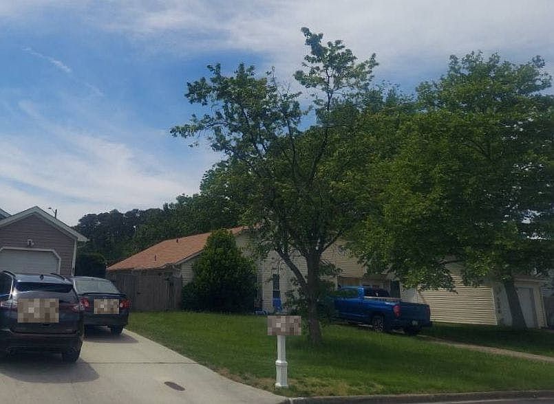 2nd image of 5064 Rugby Rd