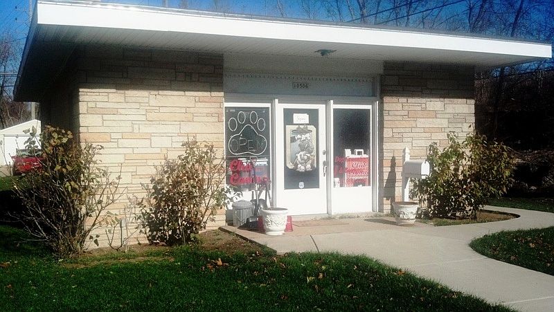 1st image of 10506 W Greenfield Ave