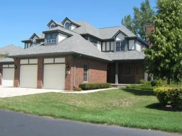 63 Burniah Ln #1, Lake Orion, MI 48362