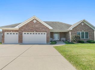 431 Patricia Ln, Hampshire, IL 60140