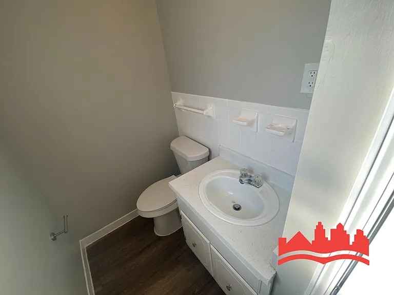 5095 Corkwood Dr — Photo 10