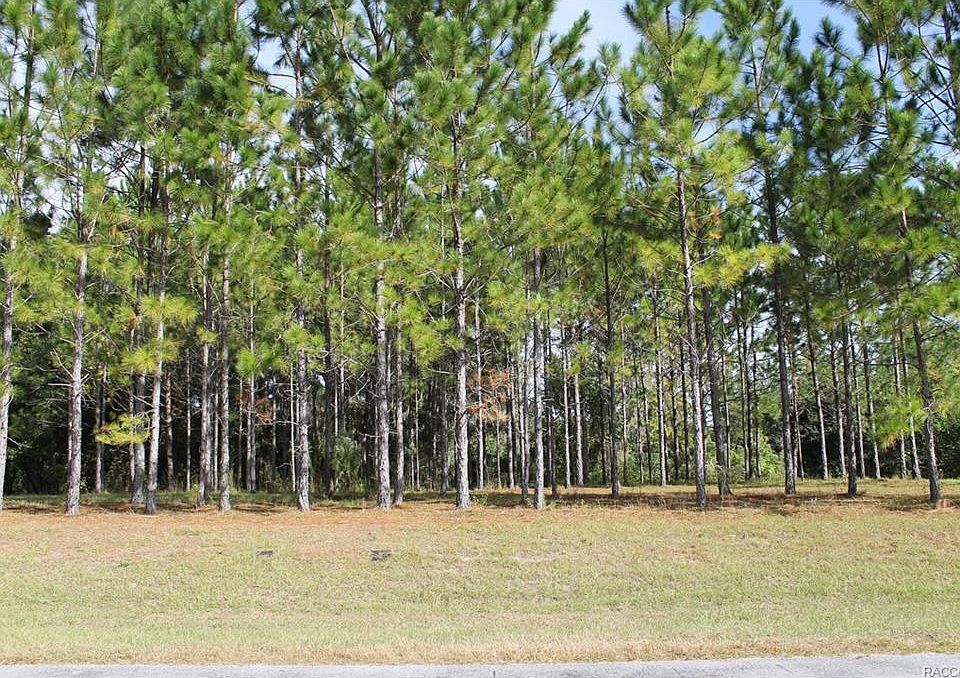 1st image of 3474 N Canterbury Lake Dr