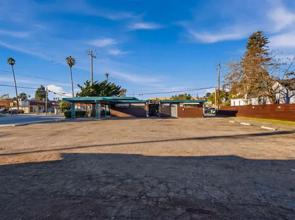 236 Ocean St, Santa Cruz, CA 95060