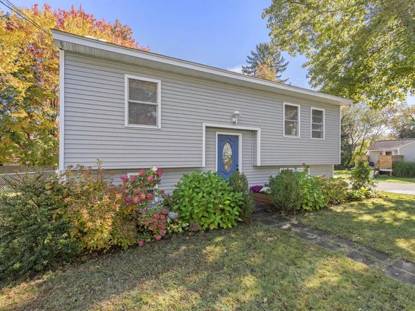 30 Lawn Avenue, South Portland, ME 04106