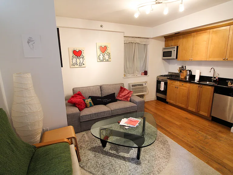 164 Stanton St #4A — Photo 8