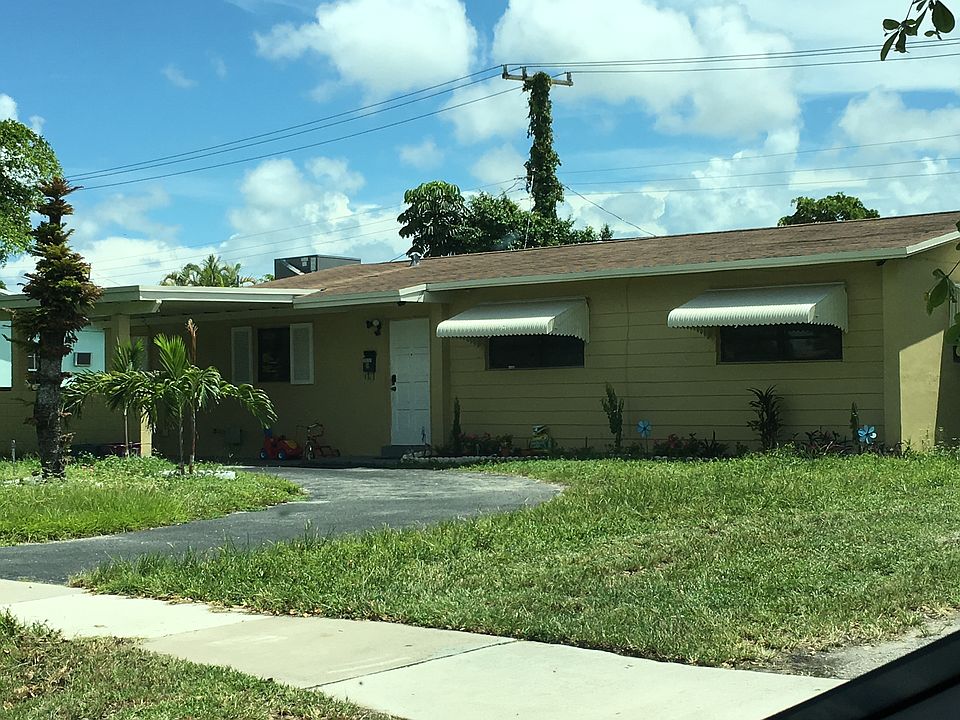1st image of 19331 NE 1st Pl