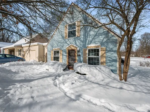 1664 Stone Creek Ln, Twinsburg, OH 44087