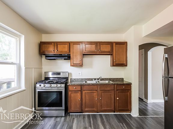 2nd image of 4922 Duebber Dr