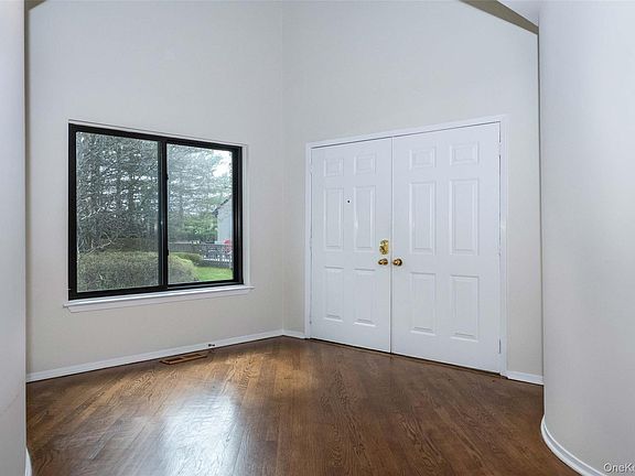 5th image of 7 Brookridge Road