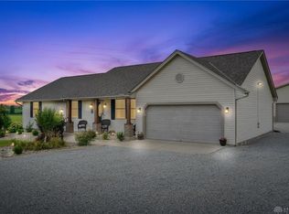 227 Bethel Ln, Wilmington, OH 45177