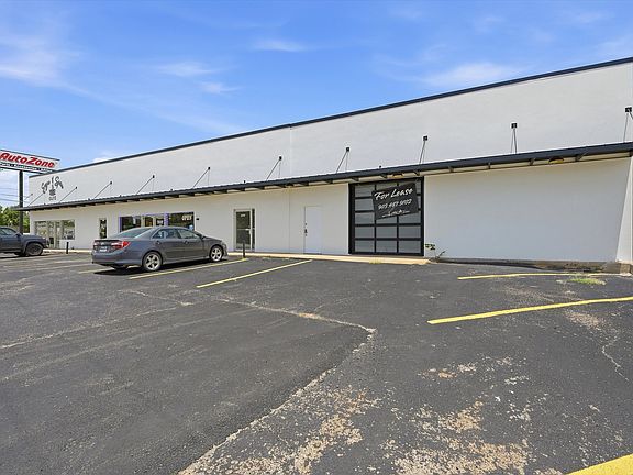 2nd image of 2531 W Morton St #3