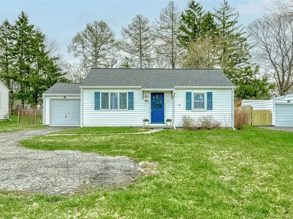 110 Howard Rd, Rochester, NY 14606