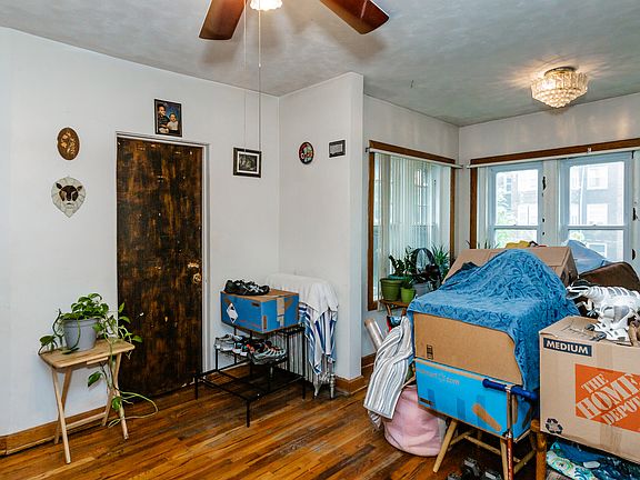 4th image of 4831 N Drake Ave