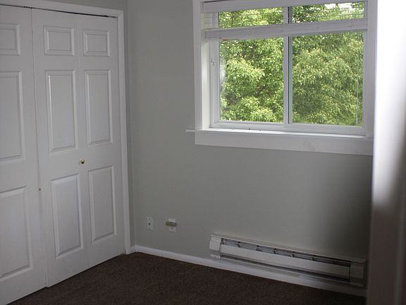 4th image of 217 S Foss St APT A301