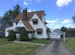 22 Capitol Ct, Farrell, PA 16121