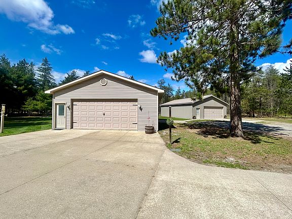 5th image of 4260 Dort Rd